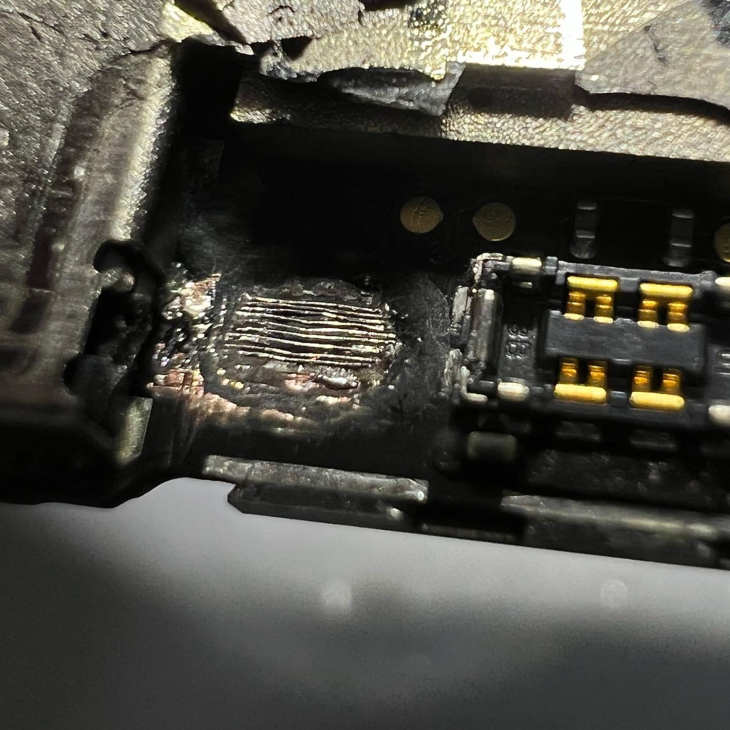 Reparación iPhone Huancayo - evidencia de trabajo Bytronix (caso real 9)